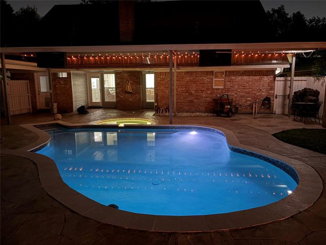 9223 Petersham Drive, Houston, TX 77031