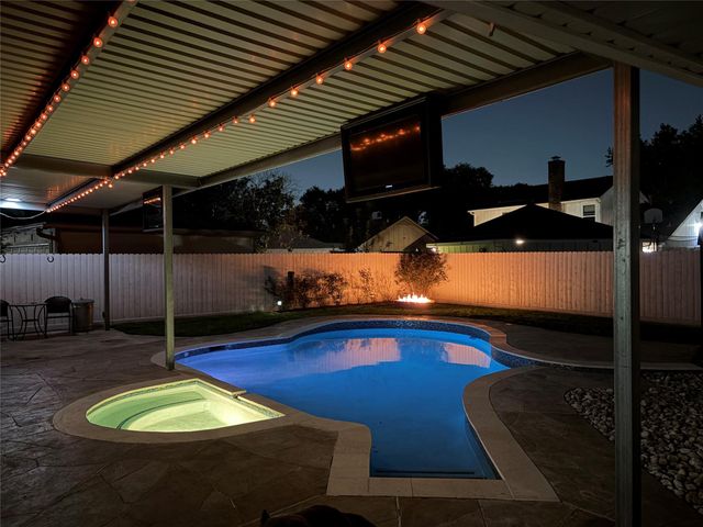 9223 Petersham Drive, Houston, TX 77031