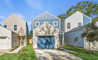 708 W Dallas Street, Conroe, TX 77301