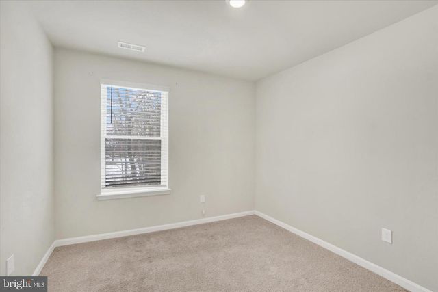 635 LOCUST RUN DR, York, PA 17404