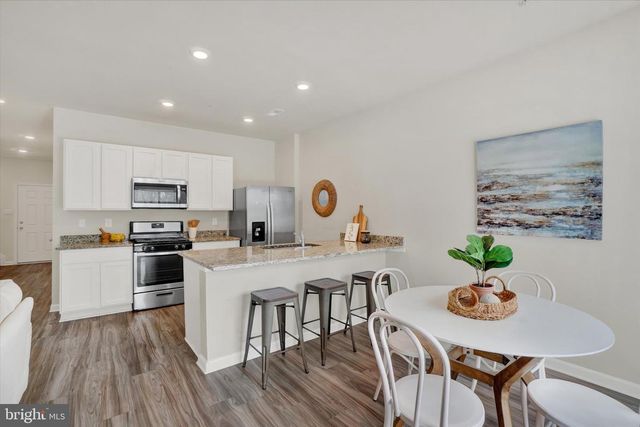 635 LOCUST RUN DR, York, PA 17404