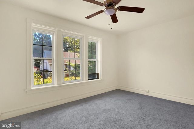 2708 LEXINGTON ST, Harrisburg, PA 17110