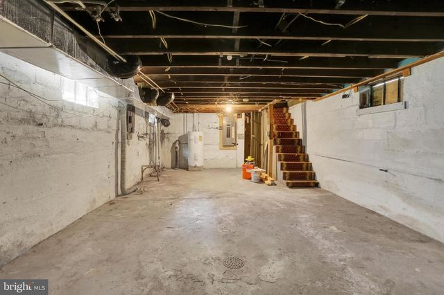 2708 LEXINGTON ST, Harrisburg, PA 17110
