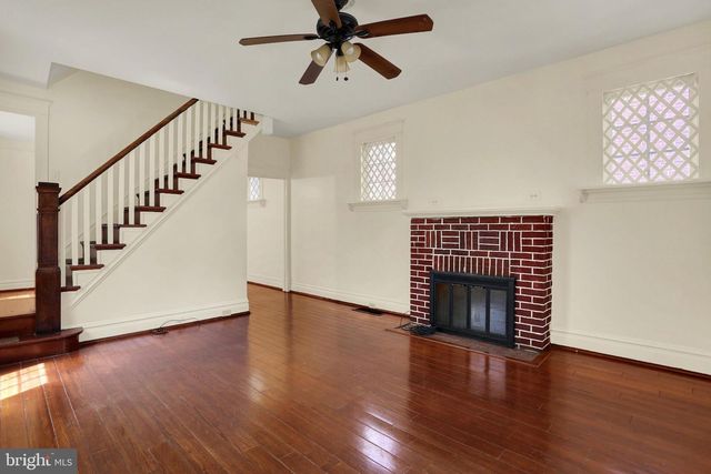 2708 LEXINGTON ST, Harrisburg, PA 17110