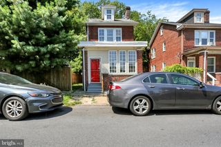 2708 LEXINGTON ST, Harrisburg, PA 17110