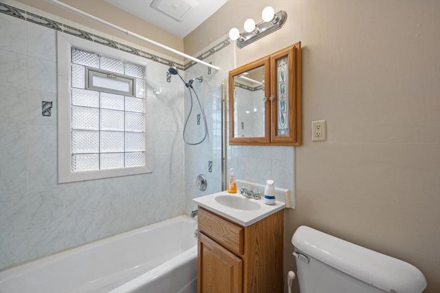 1960 S 68th STREET, West Allis, WI 53219