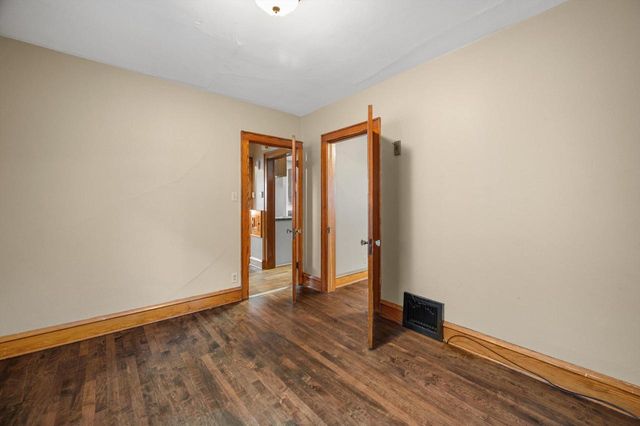 1960 S 68th STREET, West Allis, WI 53219
