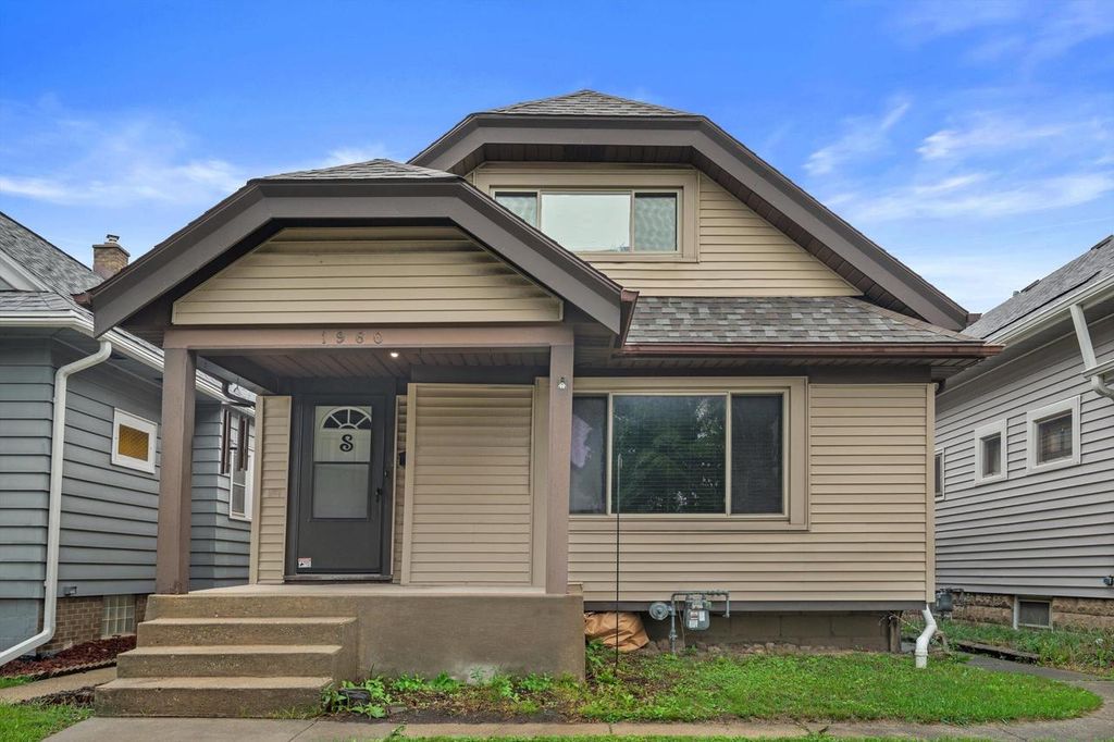 1960 S 68th STREET, West Allis, WI 53219