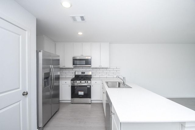 923 Capracotta Drive, Huffman, TX 77336
