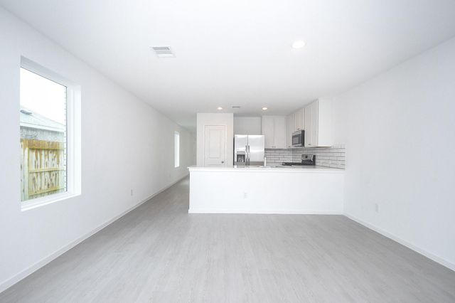 923 Capracotta Drive, Huffman, TX 77336