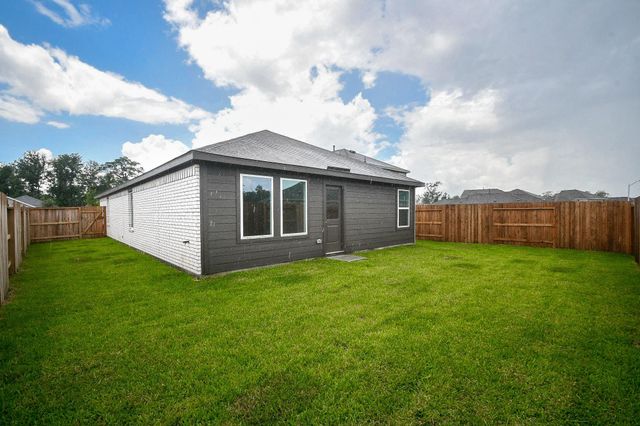 923 Capracotta Drive, Huffman, TX 77336