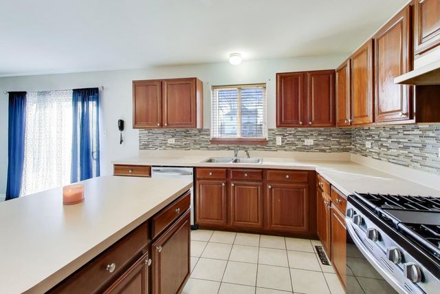 1511 Thornwood Lane, Plainfield, IL 60586