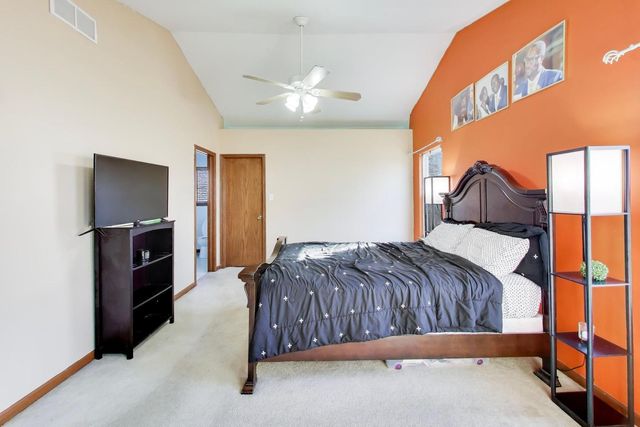 1511 Thornwood Lane, Plainfield, IL 60586