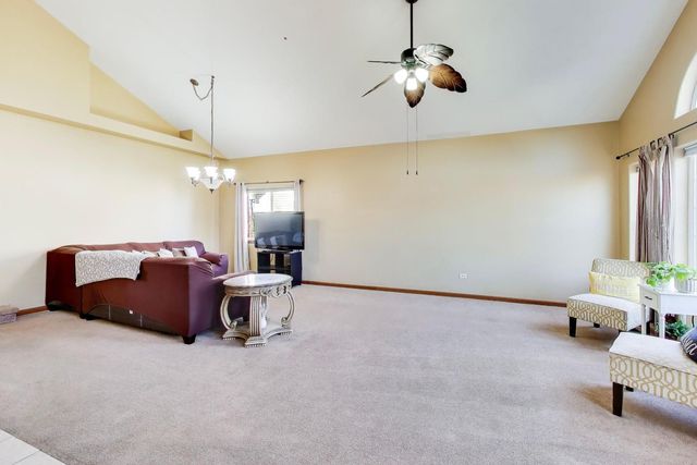 1511 Thornwood Lane, Plainfield, IL 60586