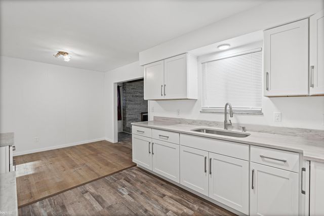 1368 Autumn Drive, Flint, MI 48532