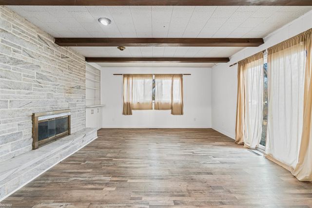 1368 Autumn Drive, Flint, MI 48532