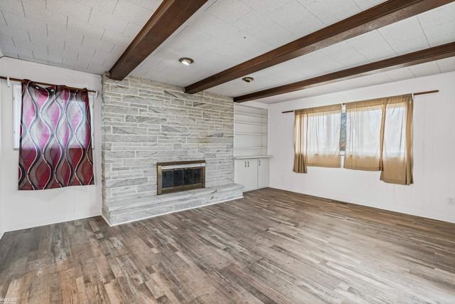 1368 Autumn Drive, Flint, MI 48532