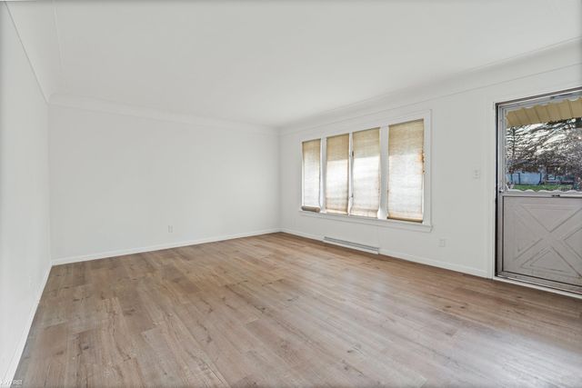 1368 Autumn Drive, Flint, MI 48532