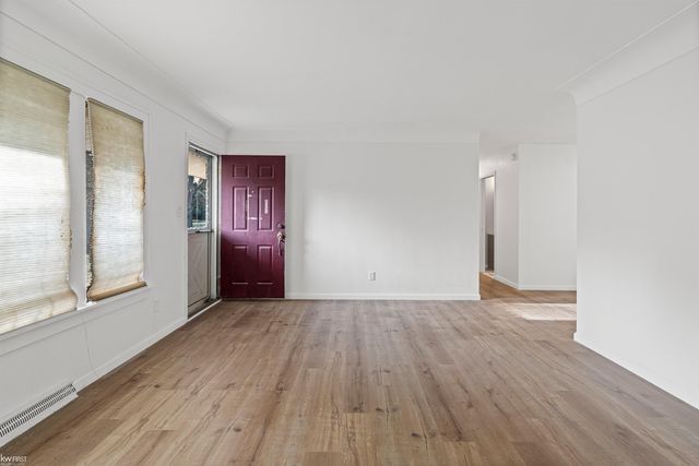 1368 Autumn Drive, Flint, MI 48532