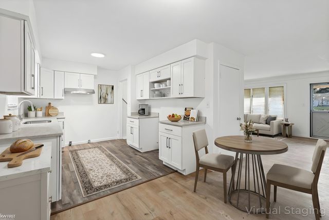 1368 Autumn Drive, Flint, MI 48532