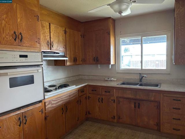 1304 E 13Th St, Antioch, CA 94509