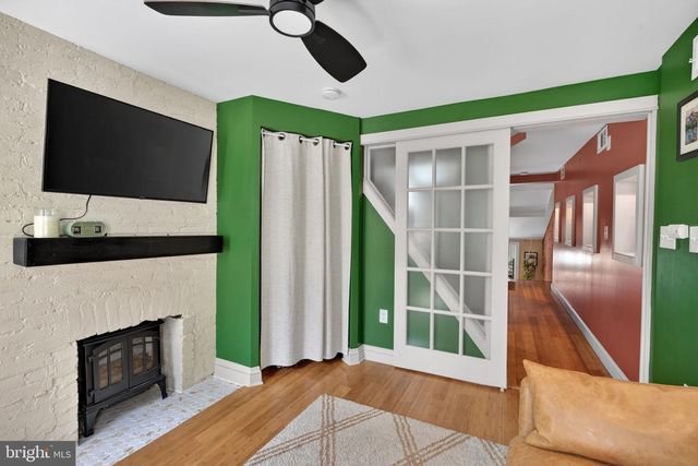 18 S WASHINGTON ST, Baltimore, MD 21231