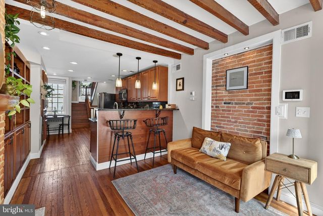 18 S WASHINGTON ST, Baltimore, MD 21231
