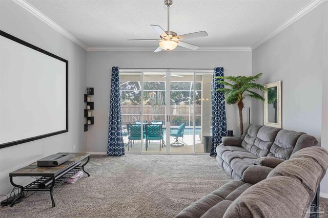 1956 Rue La Fontaine, Navarre, FL 32566