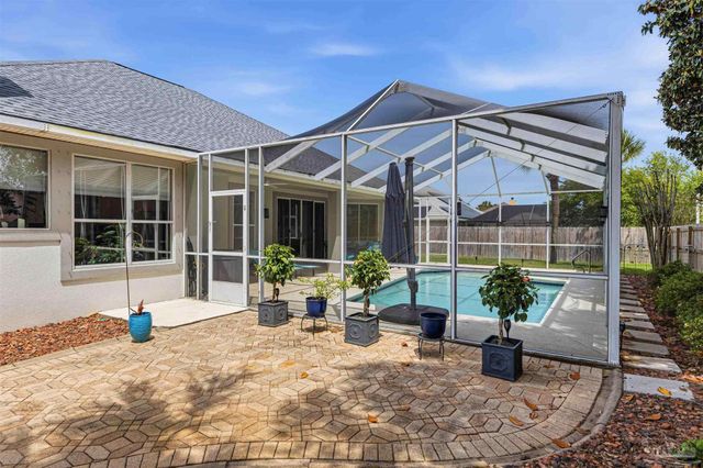1956 Rue La Fontaine, Navarre, FL 32566
