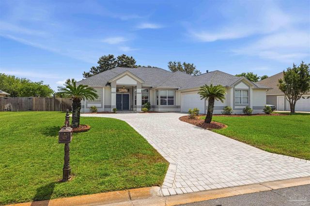 1956 Rue La Fontaine, Navarre, FL 32566