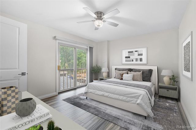 1476 E Oakbrook, Rochester Hills, MI 48307