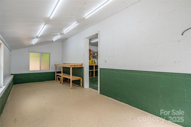 288 Hard To Find Drive, Brevard, NC 28712