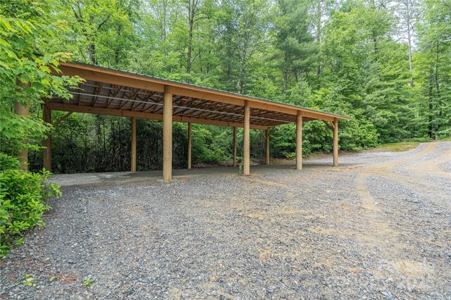 288 Hard To Find Drive, Brevard, NC 28712