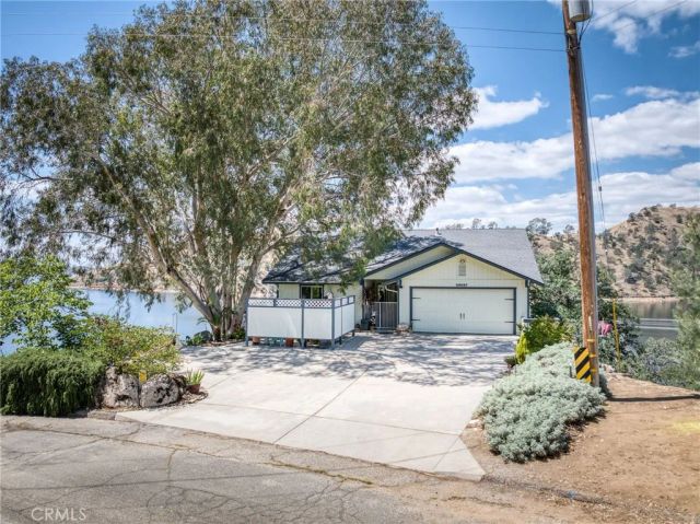 28037 Sky Harbour, Friant, CA 93626