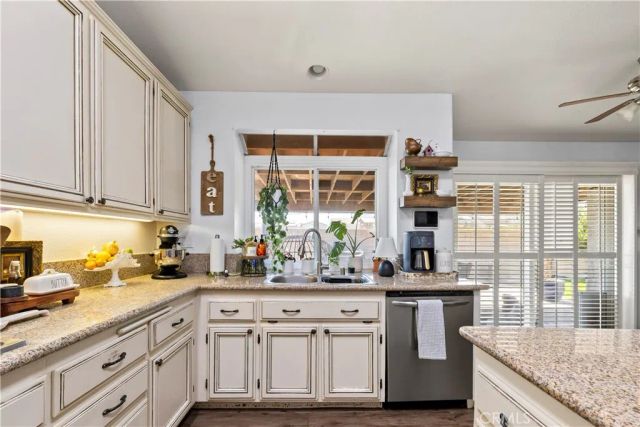 3906 N Flame Tree, Rialto, CA 92377