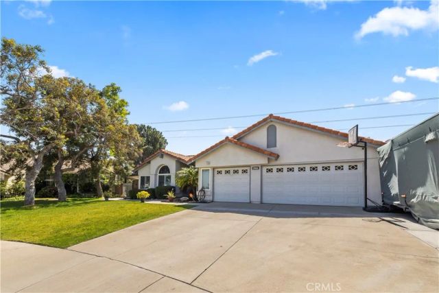 3906 N Flame Tree, Rialto, CA 92377