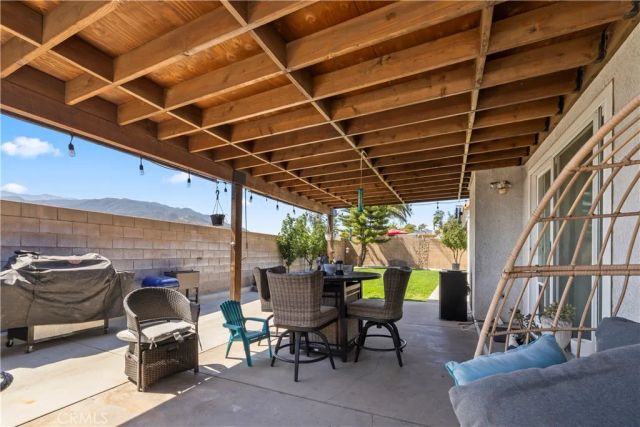 3906 N Flame Tree, Rialto, CA 92377