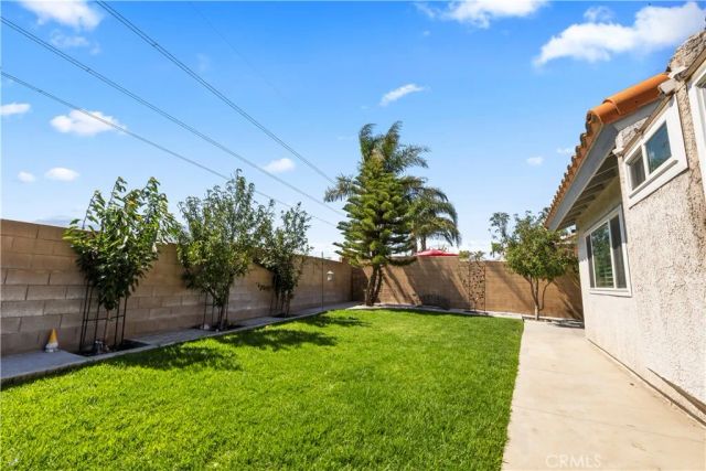 3906 N Flame Tree, Rialto, CA 92377