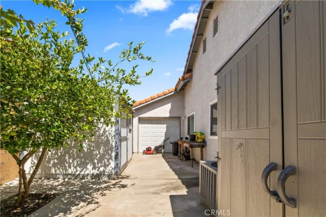 3906 N Flame Tree, Rialto, CA 92377