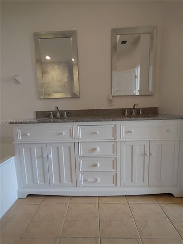 8546 SW 165th Pl 0, Miami, FL 33193