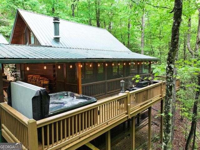 189 Cherry Lake Drive 3, Blue Ridge, GA 30513