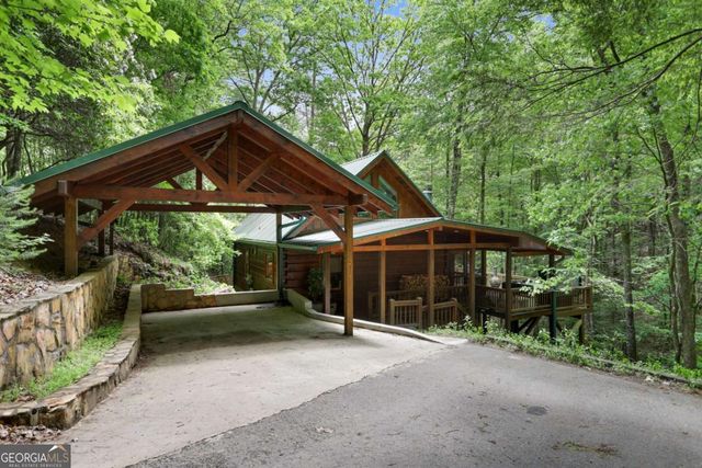 189 Cherry Lake Drive 3, Blue Ridge, GA 30513