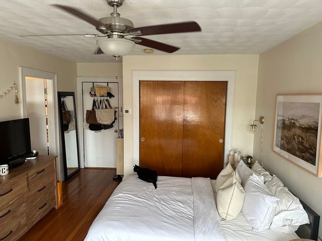 38 Day 34, Somerville, MA 02144