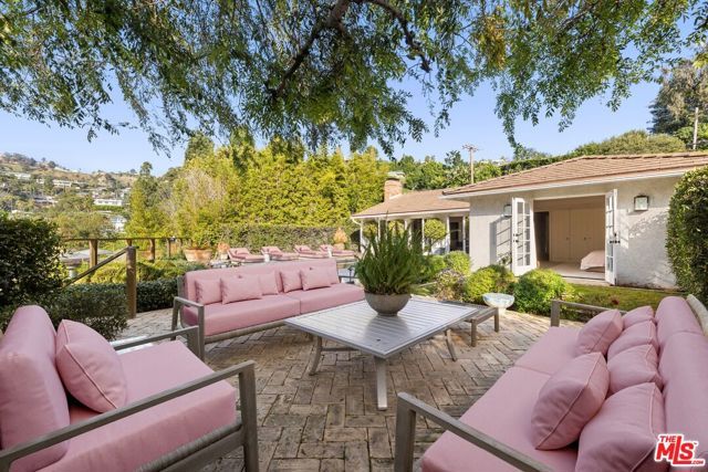 1441 Oriole Drive, Los Angeles, CA 90069