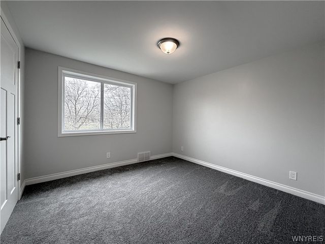 100 Frankhauser Road, Amherst, NY 14221
