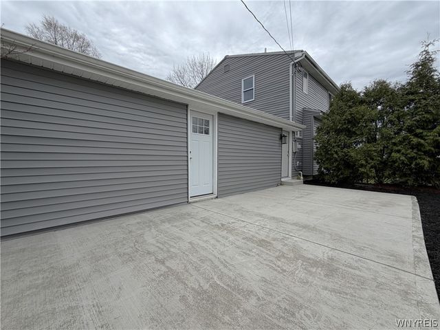 100 Frankhauser Road, Amherst, NY 14221