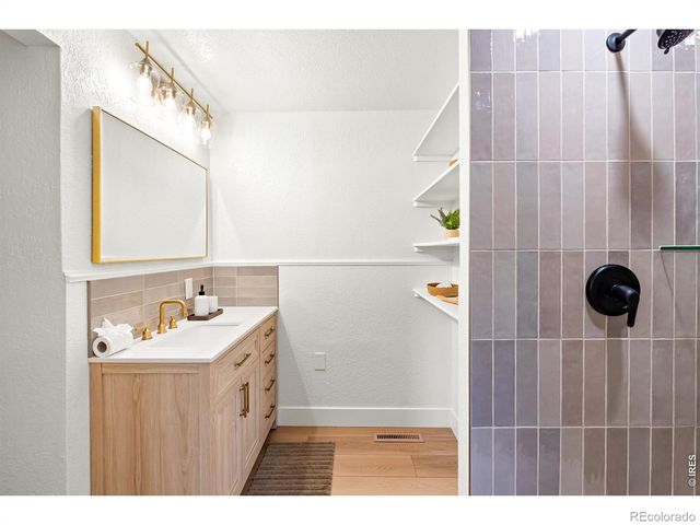 104 Oak Street, Windsor, CO 80550