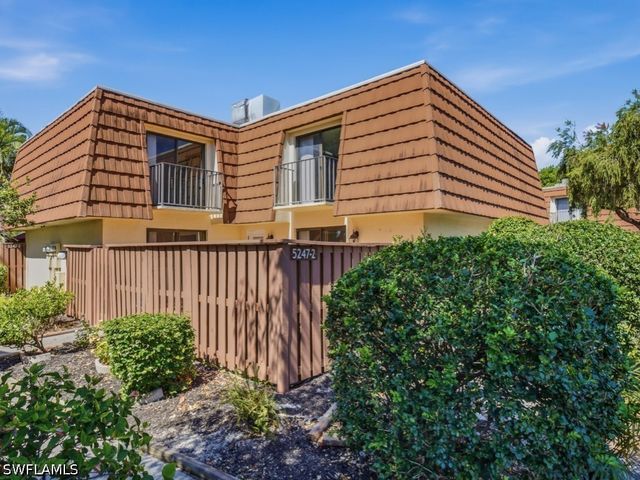 5247 Cedarbend DR 2, Fort Myers, FL 33919