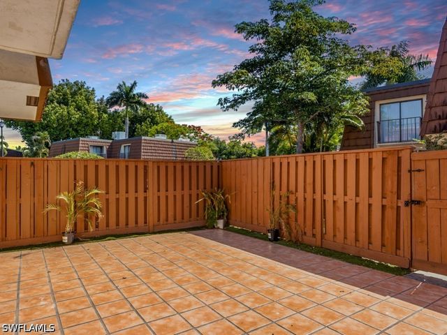 5247 Cedarbend DR 2, Fort Myers, FL 33919