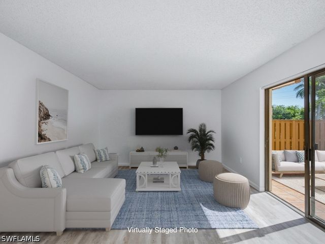 5247 Cedarbend DR 2, Fort Myers, FL 33919